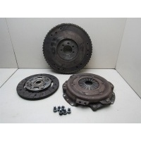 Маховик Renault Clio II\Symbol 1998-2008 7700598735