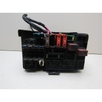 Блок предохранителей Renault Laguna II 2001-2008 8200064071