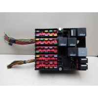 Блок предохранителей Ford Fusion 2002-2012 6N1T14401AGG