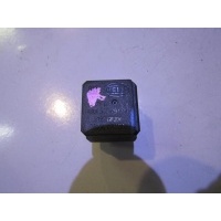 Реле Opel Meriva 2003-2010 13171831
