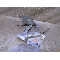 Петля капота правая VW Touareg 2002-2010 7L6823302