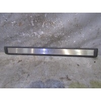 Накладка порога (внутренняя) Mercedes Benz W211 E-Klasse 2002-2009 A2116805535