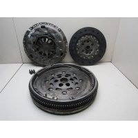 Маховик VW Passat (B6) 2005-2010 06F105266AB