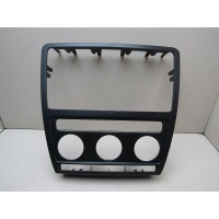 Накладка декоративная Skoda Octavia (A5 1Z-) 2004-2013 1Z0858069A