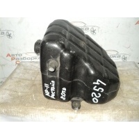 Резонатор воздушного фильтра Nissan Primera P11E 1996-2002 165852F600