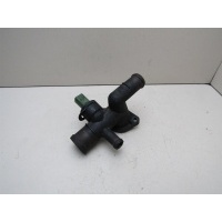 Фланец двигателя системы охлаждения VW Golf IV \Bora 1997-2005 06A121133J