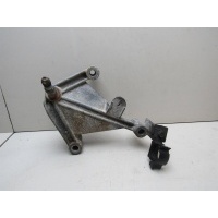 Кронштейн КПП Renault Clio II\Symbol 1998-2008 8200111328