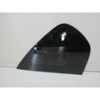 Стекло кузовное глухое левое Renault Symbol II 2008-нв 833076833R