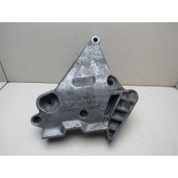 Кронштейн двигателя правый VW Passat (B6) 2005-2010 03G199207A