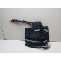 Блок предохранителей Ford Escape III 2012-2019 AV6T14A067BC