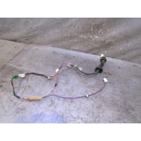 Проводка (коса) Toyota CorollaVerso 2001-2004 8215313050