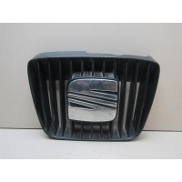 Решетка радиатора Seat Ibiza III 1999-2002 6K0853651T