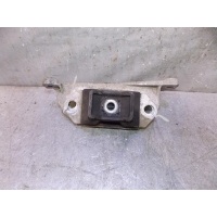 Кронштейн опоры КПП Renault Logan 2005-2014 8200216113