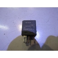 Реле Mitsubishi Carisma (DA) 2000-2003 MB953382