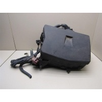 Блок предохранителей Toyota Corolla E15 2006-2013 8274102050