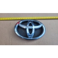Эмблема логотип значек toyota yaris iii auris i / / 135