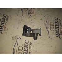 петля двери Audi Q7 2005-2015 2012 7L0833401C