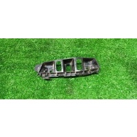направляющая переднего бампера VW Touareg 2010-2014 2014 7p6807184