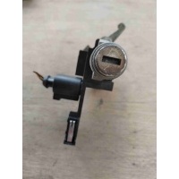Замок багажника Volkswagen Polo4(2001-2009) 2003 6Q6827297H