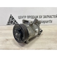 Компрессор кондиционера Volkswagen Tiguan 1 5N1 рестайлинг 2014 5K0820803A