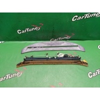 Шторка стекла Mercedes-Benz E W210 2001 A2108100320