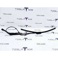 Щеткодержатель (поводок стеклоочистителя, дворник) левый Tesla Model 3 2019 1076728-00,1076730-00,1076726-00