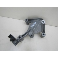 Кронштейн КПП левый Renault Clio II\Symbol 1998-2008 7700434671
