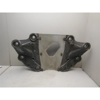 Кронштейн редуктора Volvo XC70 Cross Country 2000-2006 31262069