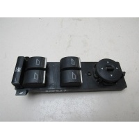 Блок управления стеклоподъемниками Ford Focus II 2008-2011 1547152