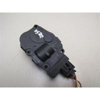 Моторчик заслонки печки Audi A4 (B8) 2007-2015 8K0820511C