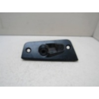 Ответная часть замка двери VW Transporter T5 2003-2015 7H0843640D
