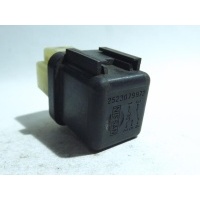 Реле Nissan Almera N15 1995-2000 2523079972
