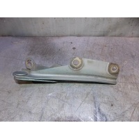 Петля капота правая Mitsubishi Carisma (DA) 2000-2003 M820291