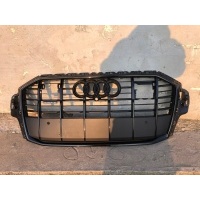 Решетка радиатора audi q7 ii рестайлинг 4m0853651 чёрный