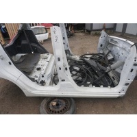 Suzuki свифт iv mk7 порога правая стойка 26u 2012rok