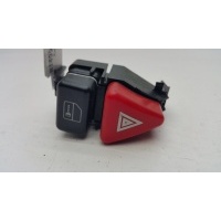 Кнопка аварийной сигнализации Mercedes A W168 2000 1688201210
