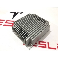 Усилитель музыкальный Tesla Model X 2018 1004833-10-A,1000350-001-09