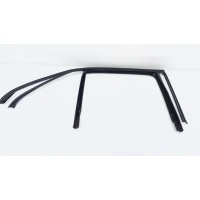 Уплотнитель стекла двери Mercedes-Benz GLE-Class V167 2019 A1677352401, 1677352401