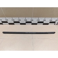 Уплотнитель стекла двери HYUNDAI Starex H1/Grand Starex 2007> 822414H000