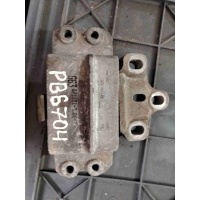 Подушка крепления двигателя Volkswagen Passat B6 2007 3C0199555