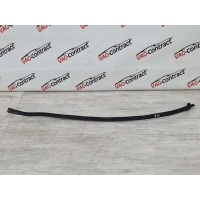 Уплотнитель двери Skoda Octavia A7 2015 5E0839717A