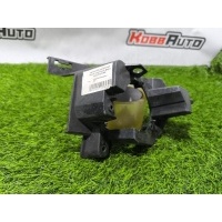 Кронштейн фары Volvo 32227368
