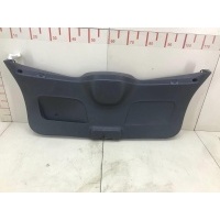 Обшивка двери багажника Renault Clio III 2005-2012 8200293811