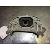 Кронштейн опоры КПП Renault Logan 2005-2014 8200216113