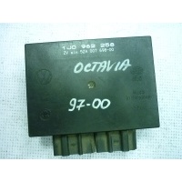 Блок комфорта Skoda Octavia 1997-2000 1J0962258