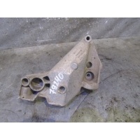 Кронштейн двигателя правый VW Golf IV \Bora 1997-2005 038199207J