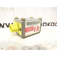 Датчик AIR BAG Toyota Sequoia (K3,K4) 2000-2008 898600C010