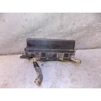 Блок предохранителей Nissan Primera P10E 1990-1996