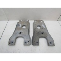 Кронштейн передней балки SAAB 9000CS 1994-1998 8960247