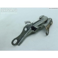 Петля капота правая Toyota Avensis (2003-2008) 2005